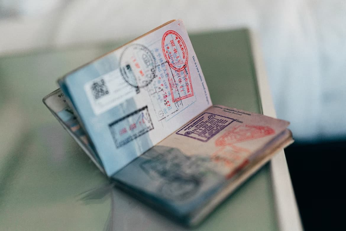 Paspor dan Visa